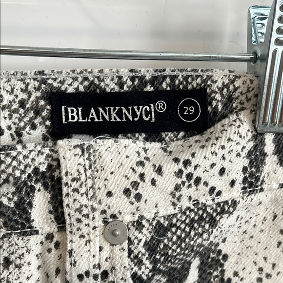 BLANK NYC NWOT Snake Print Mini Denim Jean Skirt, Size 29 - Picture 2 of 7